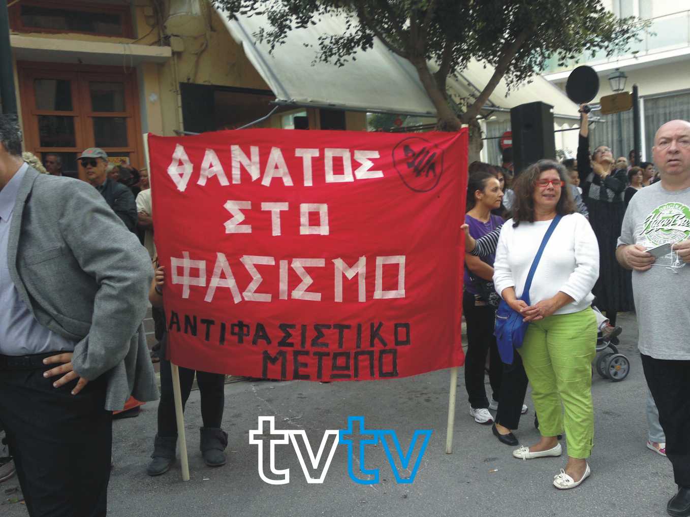 Λουτράκι Παρέλαση 28 οκτωβρίου 10  tvtv