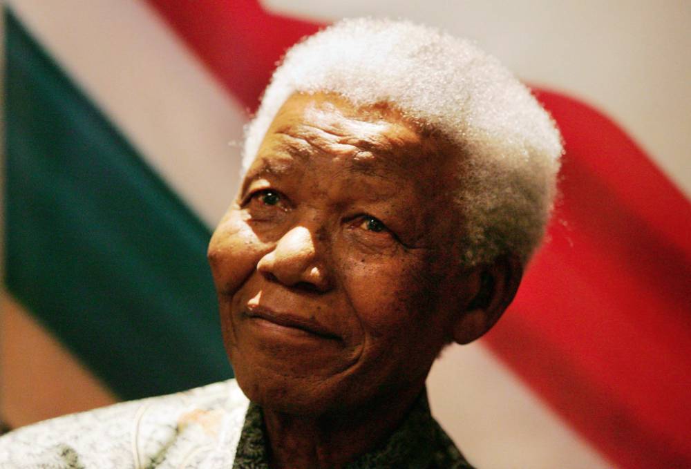 Morgan Freeman mistaken for Nelson Mandela in tribute poster fail
