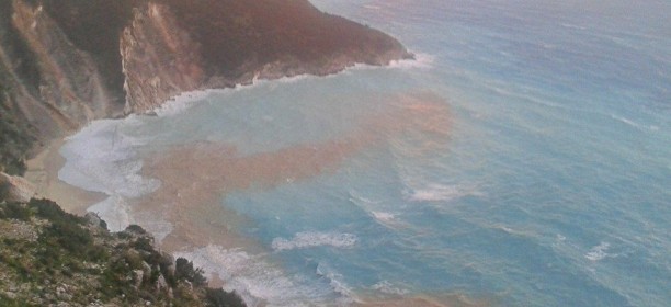 Ο σεισμός άλλαξε το τοπίο: ΔΕΙΤΕ πως έγινε η πασίγνωστη παραλία του Μύρτου!