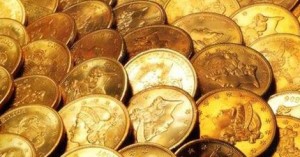 Κρήτη: Έκρυβε εκατομμύρια ευρώ και χρυσές λίρες σε τάπερ και ντουλάπια !!! Τα βρήκαν μετά τον θάνατό του