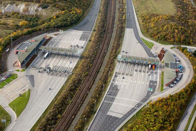 tilestwra.com | Αυτή η καταπληκτική γέφυρα μετατρέπεται σε τούνελ και συνδέει την Δανία με την Σουηδία!