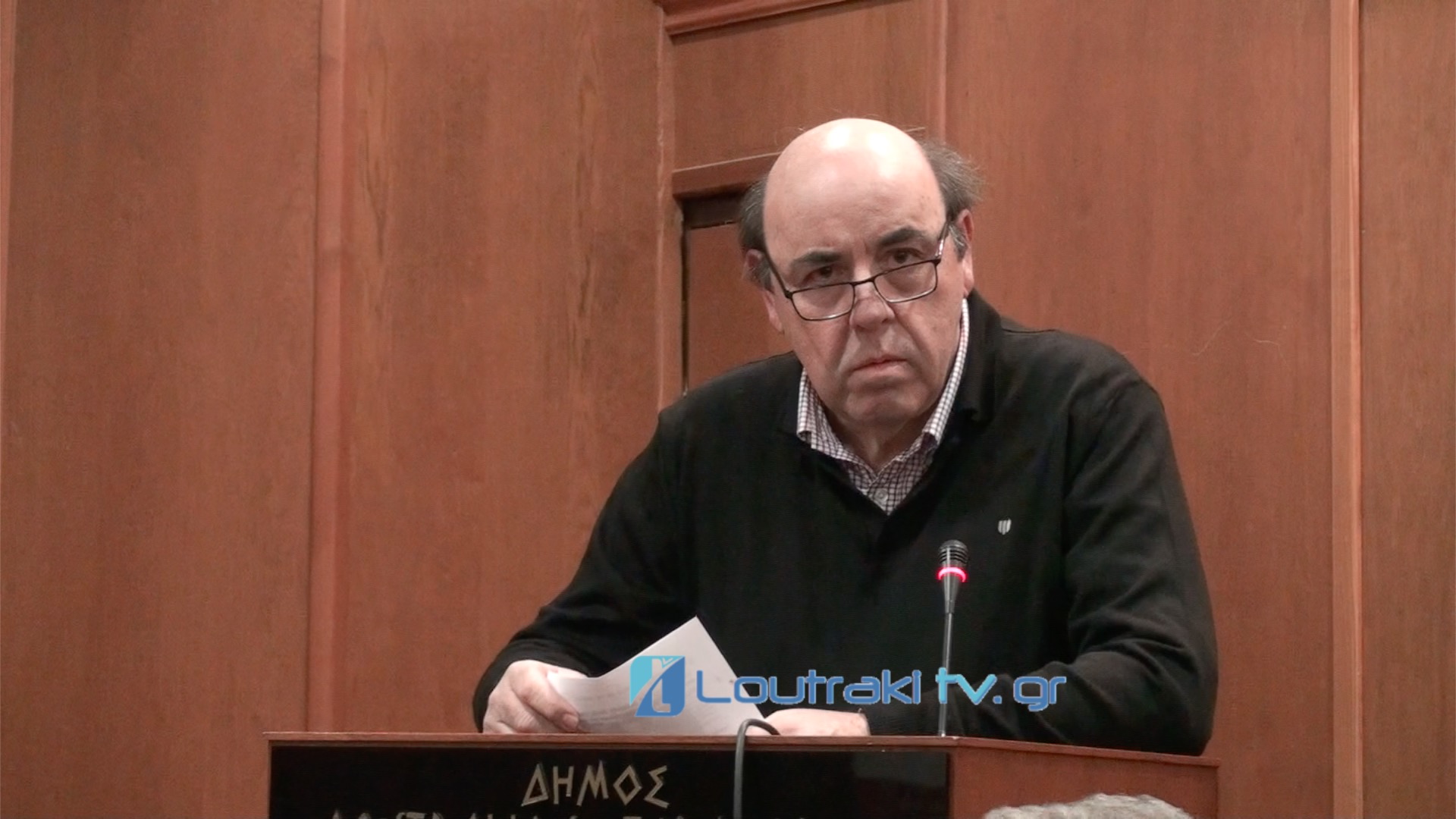 Π. Παύλου: Μάθαμε από το Loutrakitv.gr για την παράταση στο γκρέμισμα στο παραλιακό μέτωπο [Video]