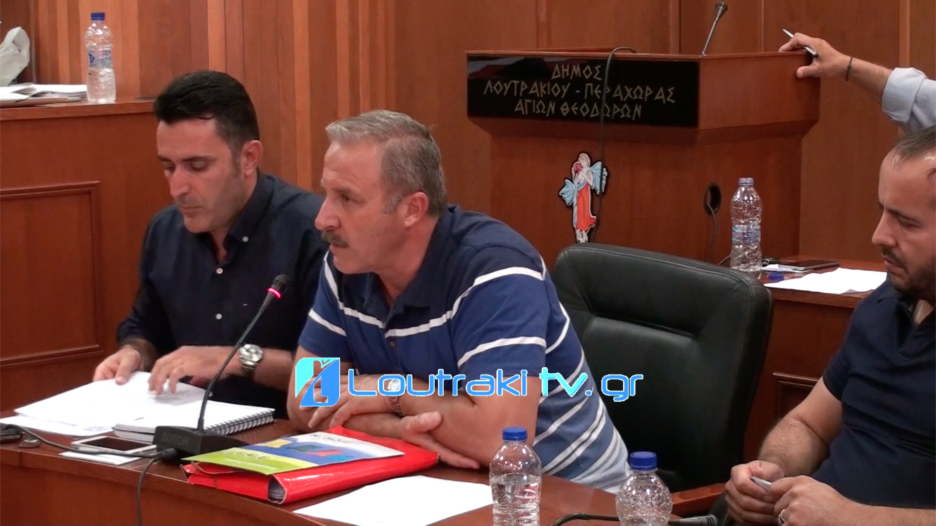 Σωτήρης Πέρρας για τους κάδους ανακύκλωσης ανακύκλωσης υποδημάτων και ενδυμάτων