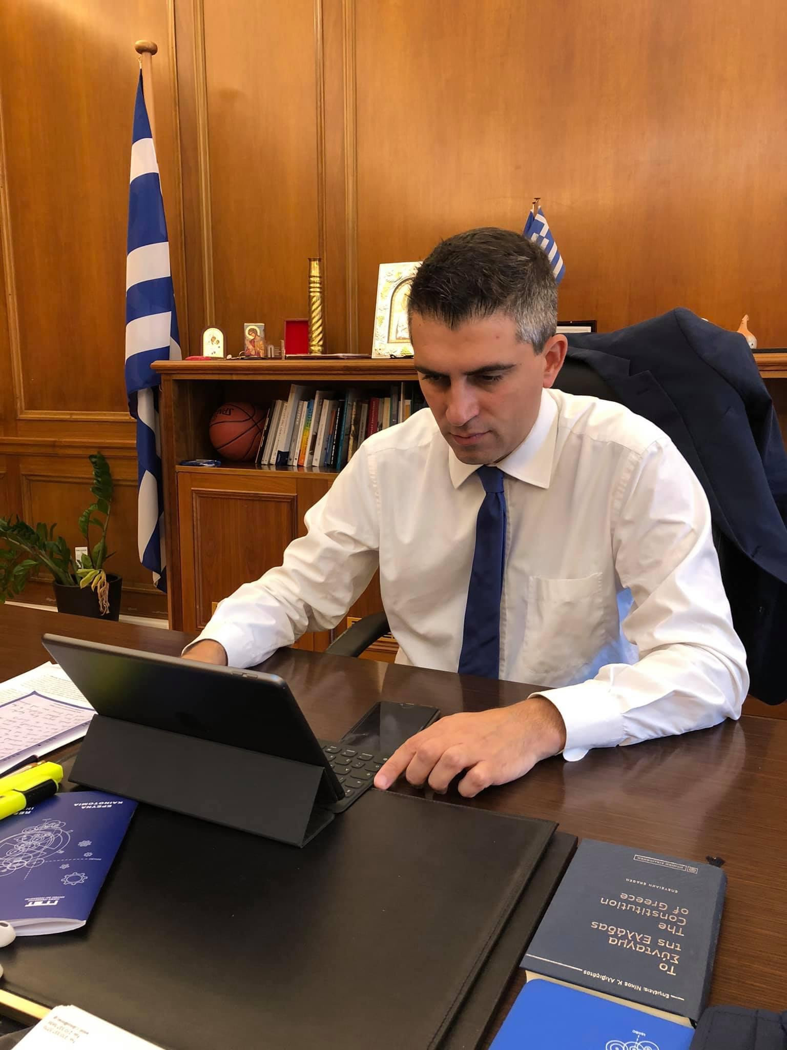 προμήθεια tablets για μαθητές, Νομός Κορινθίας, Υφυπουργός Ανάπτυξης και Επενδύσεων Χρίστος Δήμας