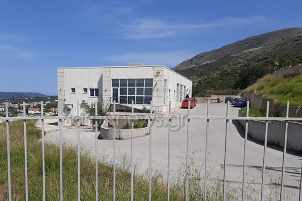 0E944023-8302-4ED3-AB3C-97FBD21D4B04