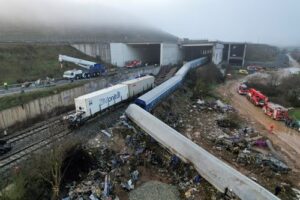 Ανακοίνωση Hellenic Train: «Κενά εμπορευματοκιβώτια στο 12ο – 13ο βαγόνι», αναφέρει η εταιρεία