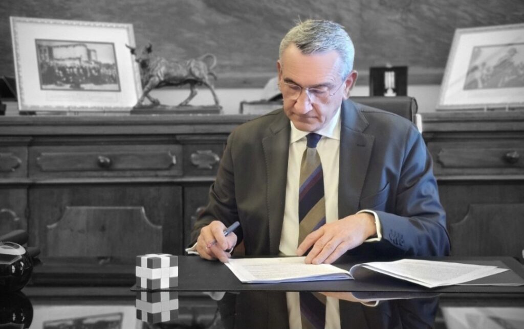 Στα χέρια όλων των μελών του Περιφερειακού Συμβουλίου το προσχέδιο του νέου Κώδικα Τοπικής Αυτοδιοίκησης