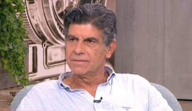 Γιάννης Μπέζος